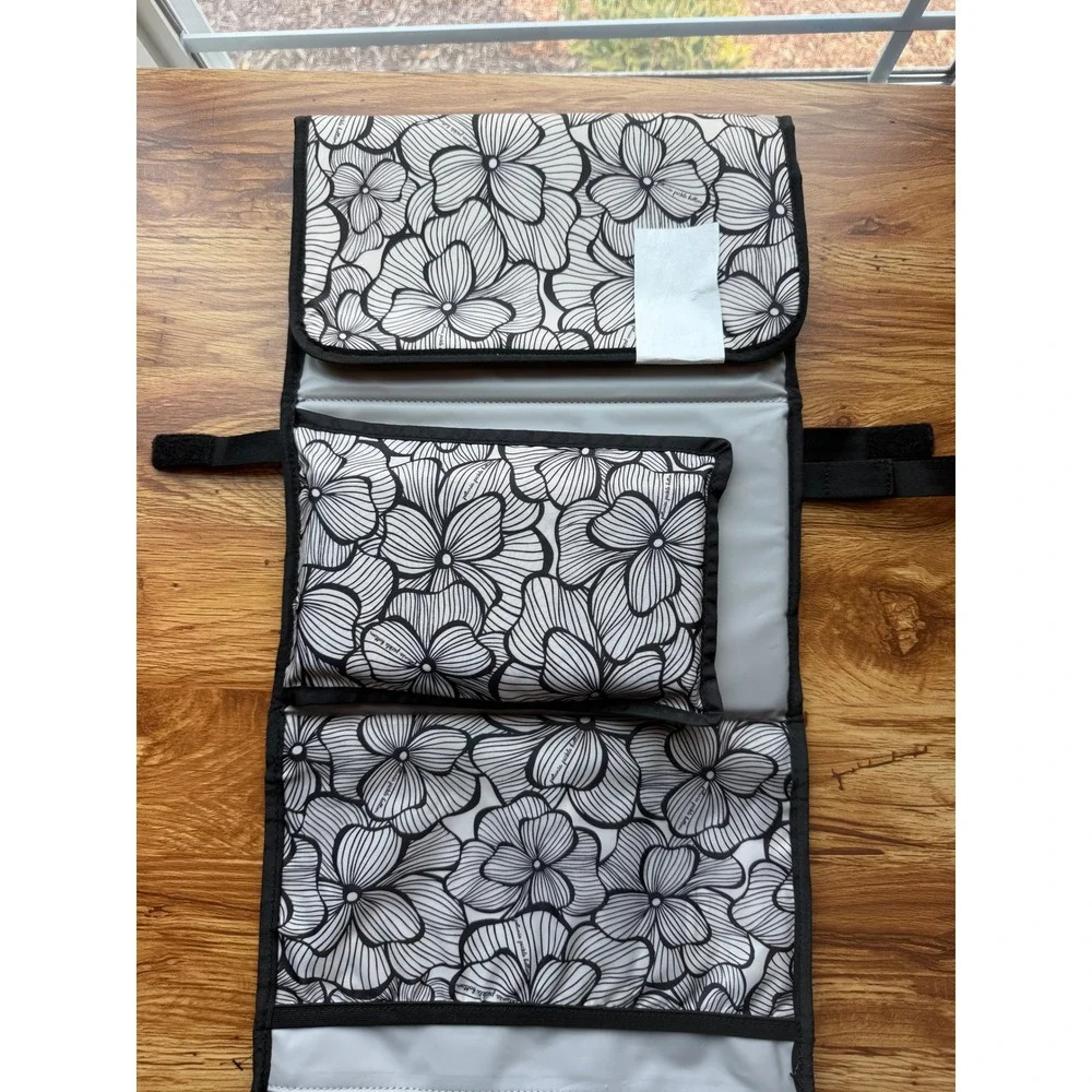Petunia Pickle Bottom Nimble Diaper Clutch Changer Floral Black White NWT
